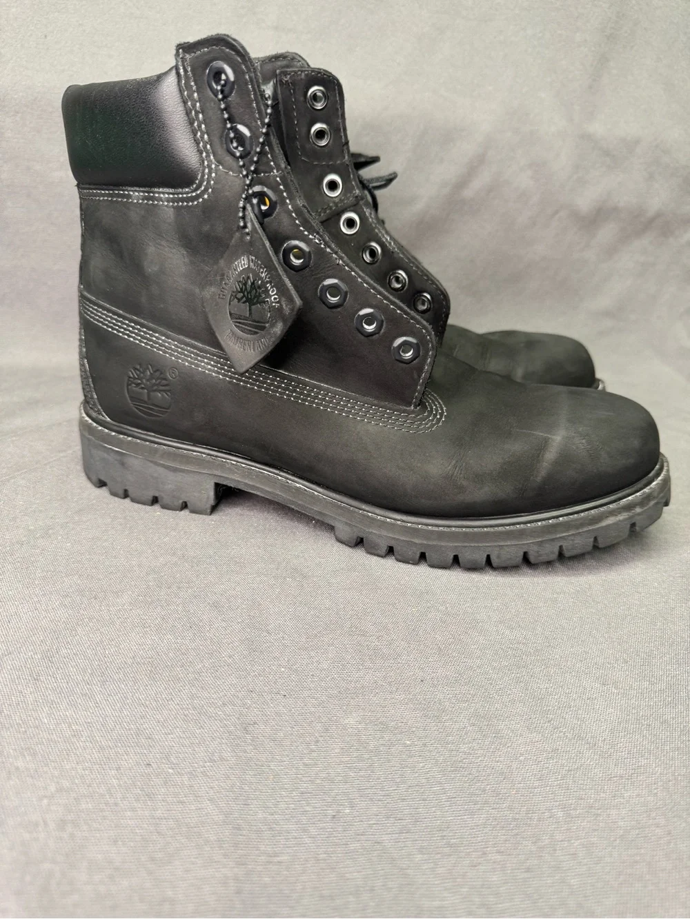 Timberland Premium 6 inch Waterproof Mens boot style#10073 Black Nubuck Size 8.5
